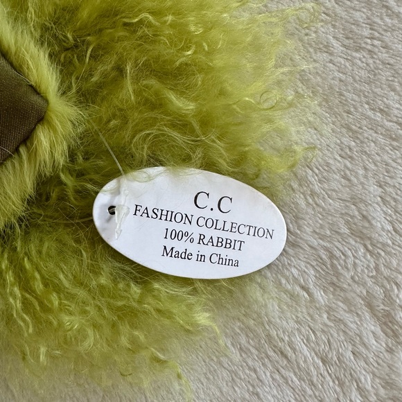 C.C Fashion Collection Green Rabbit Neck Wrap Scarf - Picture 4 of 7